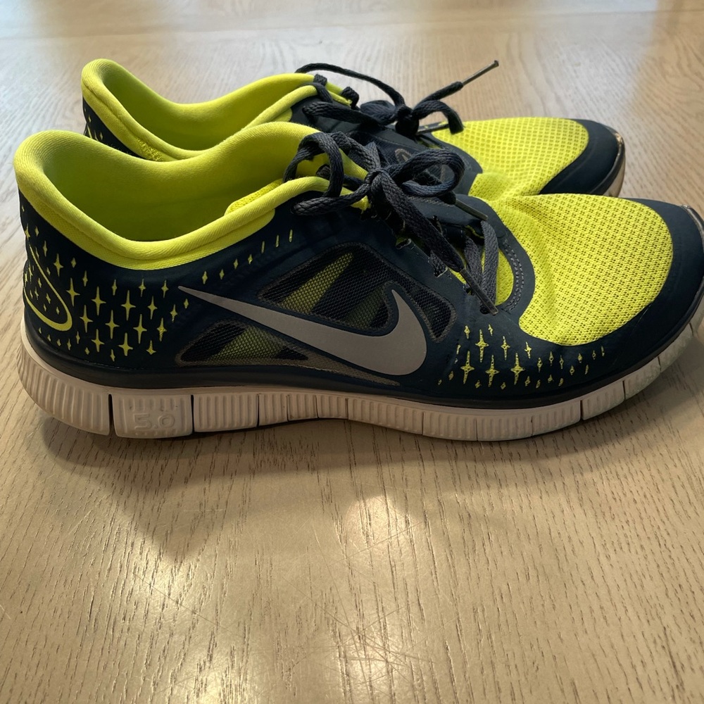 Men’s Nike free 5.0 size 10.5